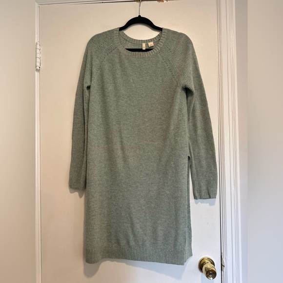 Anthropologie Moth Sz: S Crew Neck Side Slit Tunic Length Light Green Sweater. - Picture 1 of 12